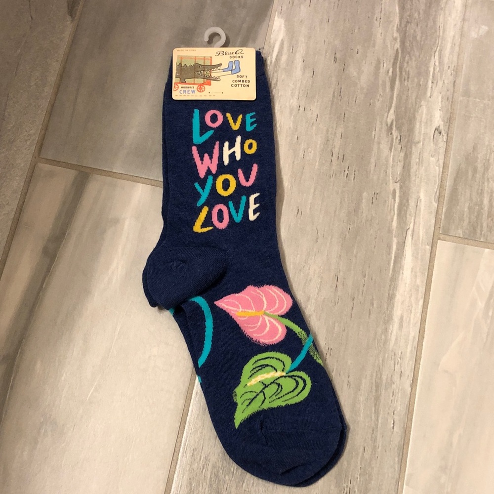 Blue Q Women's Crew Socks with Colorful Design